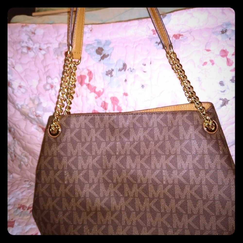 Michael kor bag